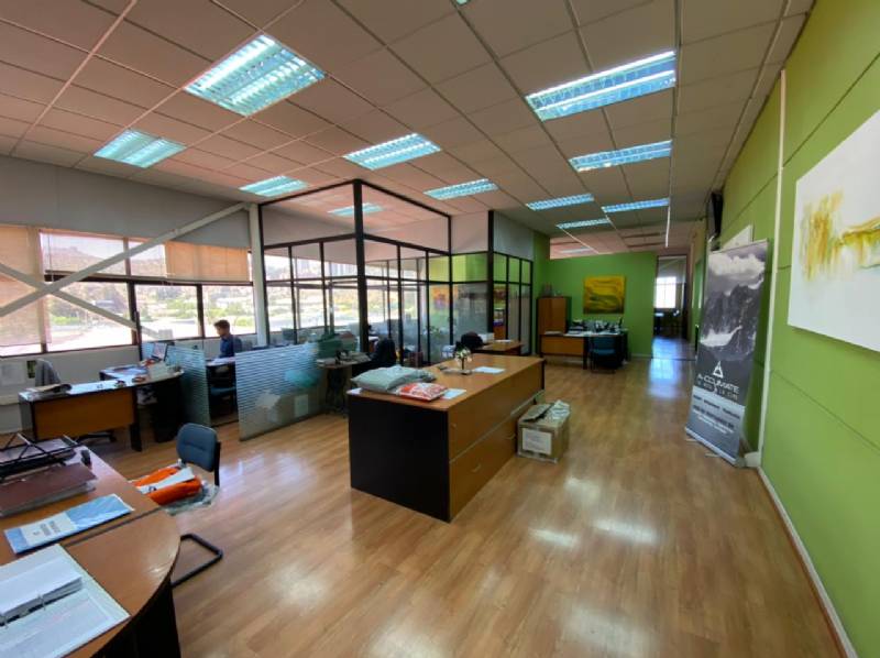 GRAN OFICINA Y GALPÓN EN ARRIENDO, AMOBLADO GRAN OFICINA Y GALPÓN EN ARRIENDO, AMOBLADO