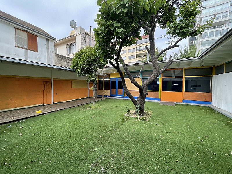 AMPLIA CASA COMERCIAL EN VENTA 3 PONIENTE...                  