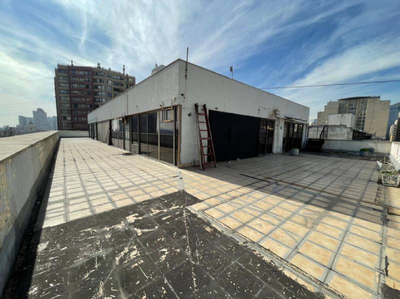 OFICINA PLANTA LIBRE Y GRAN TERRAZA EN VENTA, SANTIAGO