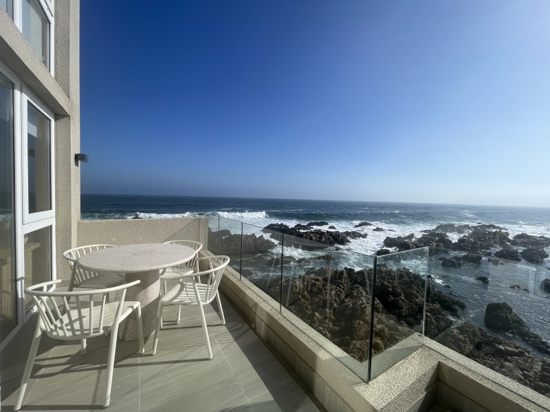 ARRIENDO DE DEPARTAMENTO POR DAS FRENTE AL MAR, MAITENCILLO