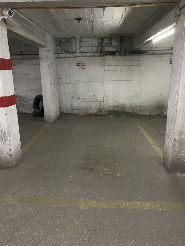 ESTACIONAMIENTO EN ARRIENDO AV. HOLANDA, PROVIDENCIA