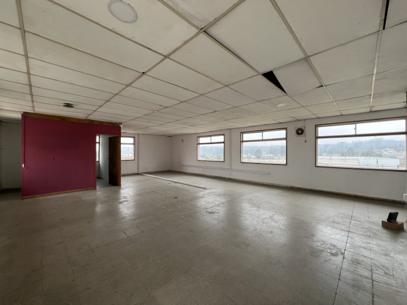 SE ARRIENDA GRAN OFICINA, RUTA 68, PLACILLA (C�D. 581)