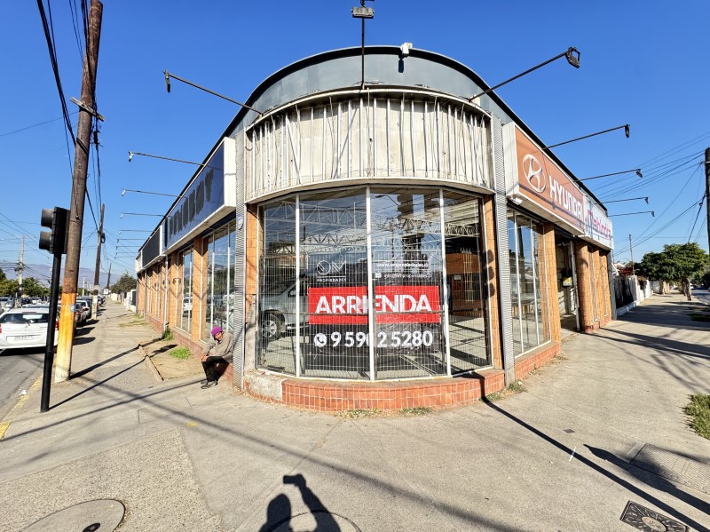 SE ARRIENDA LOCAL COMERCIAL / GALP�N EN QUILLOTA (COD. 583)