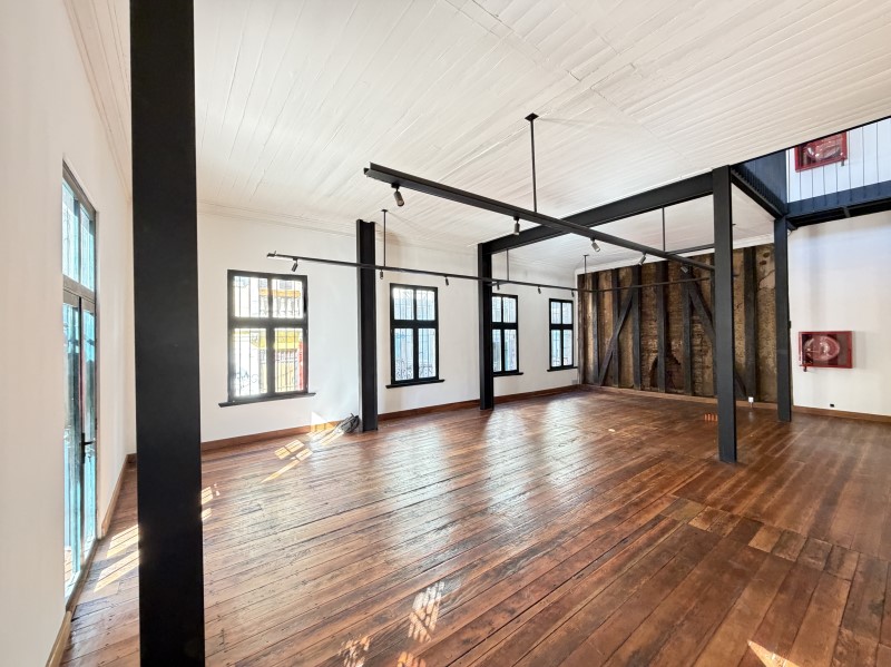 EXCLUSIVA PROPIEDAD COMERCIAL EN ARRIENDO (C�D. 616)